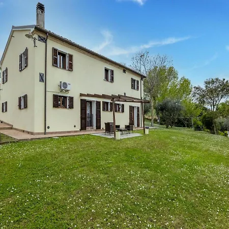 Apartment In Filottrano With Countryside Views Filottrano