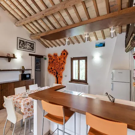 Сasa de vacaciones Apartment In Filottrano With Countryside Views Filottrano