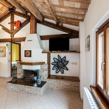 Apartment In Filottrano With Countryside Views Сasa de vacaciones *